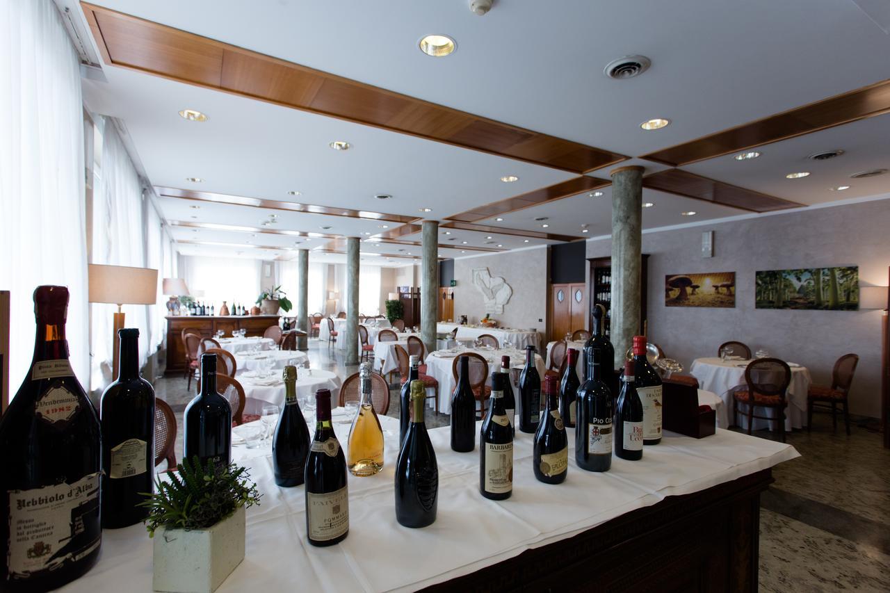 Leinì Air Palace Hotel מראה חיצוני תמונה