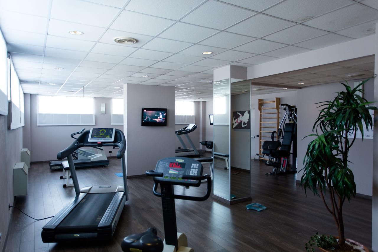 Leinì Air Palace Hotel מראה חיצוני תמונה