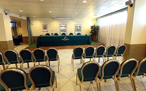 Leinì Air Palace Hotel מראה חיצוני תמונה
