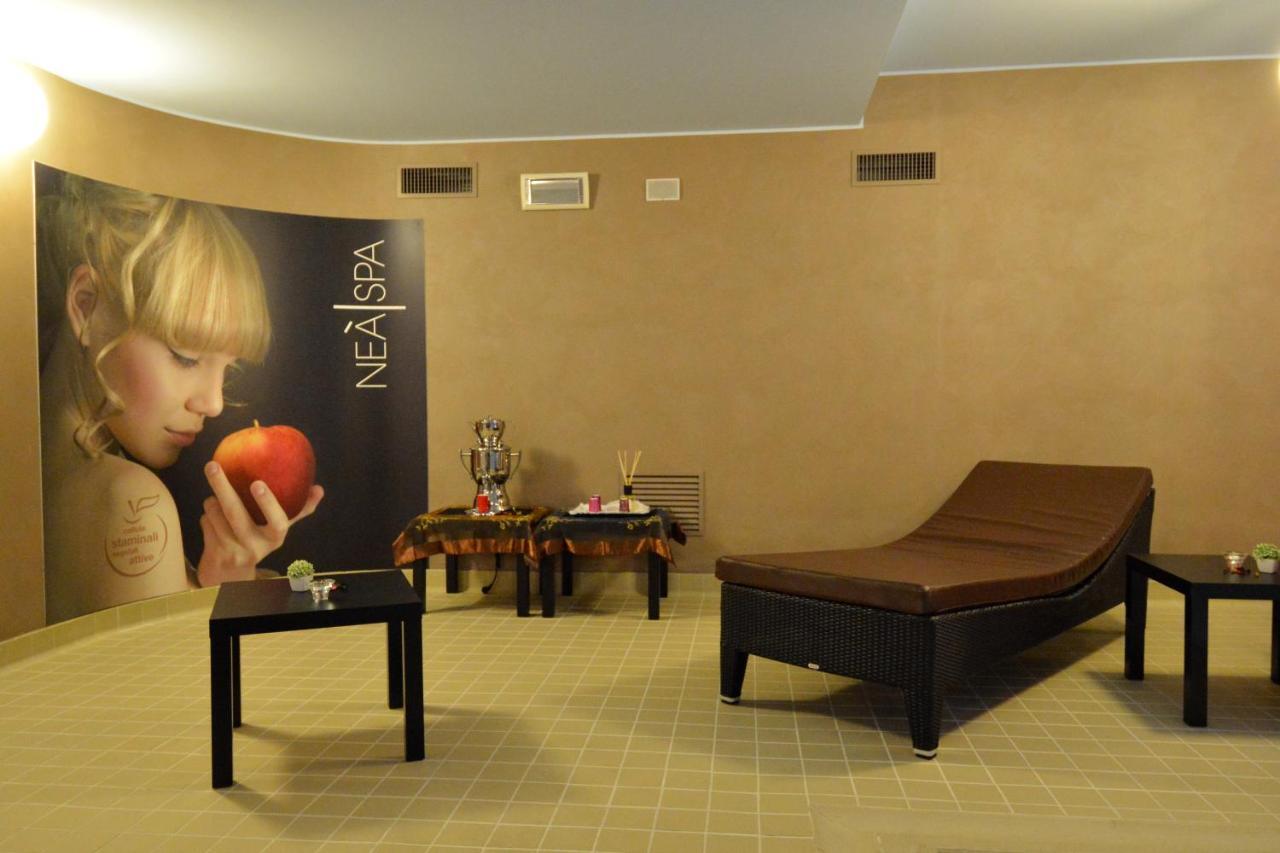 Leinì Air Palace Hotel מראה חיצוני תמונה